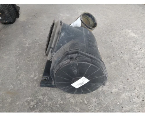 PETERBILT 387 AIR CLEANER