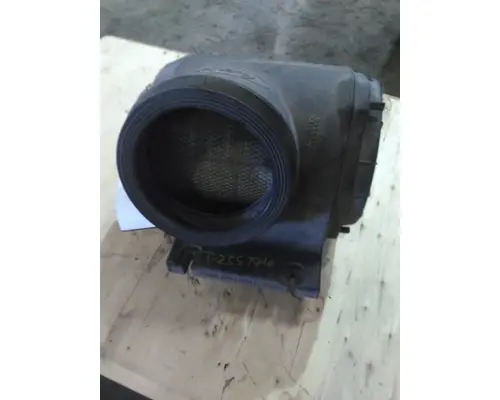 PETERBILT 387 AIR CLEANER