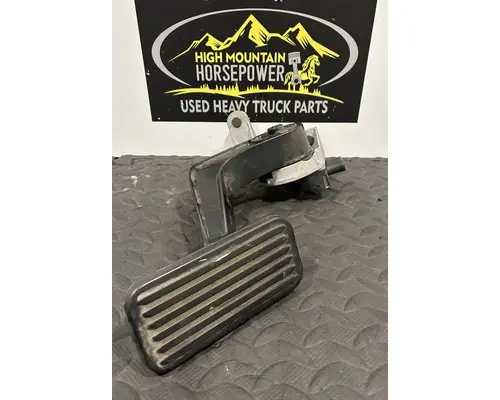 PETERBILT 387 Accelerator Parts