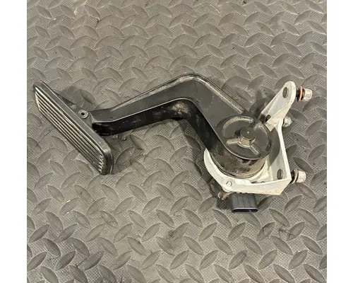 PETERBILT 387 Accelerator Parts