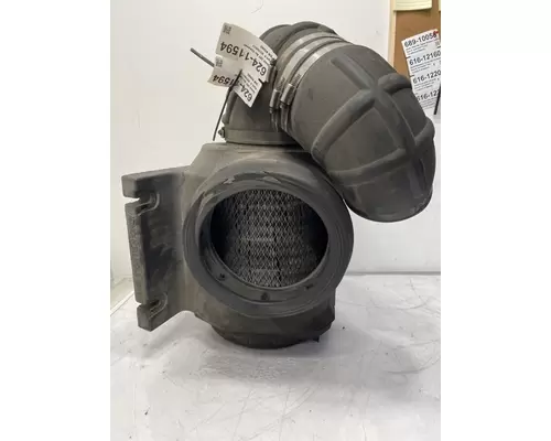 PETERBILT 387 Air Cleaner