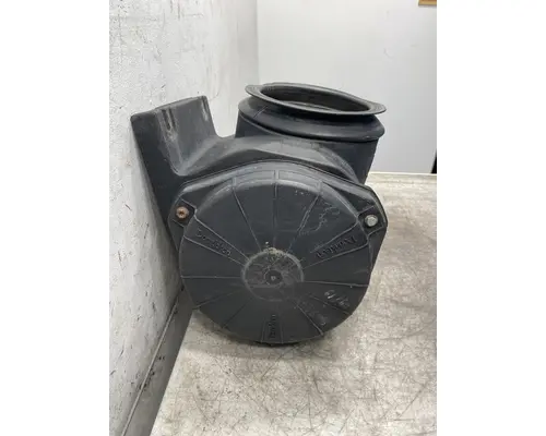 PETERBILT 387 Air Cleaner