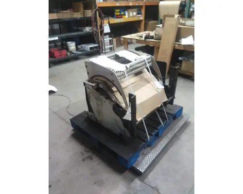 PETERBILT 387 BATTERY BOX