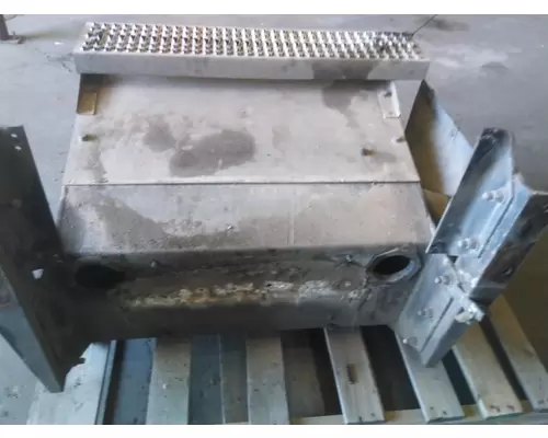 PETERBILT 387 BATTERY BOX