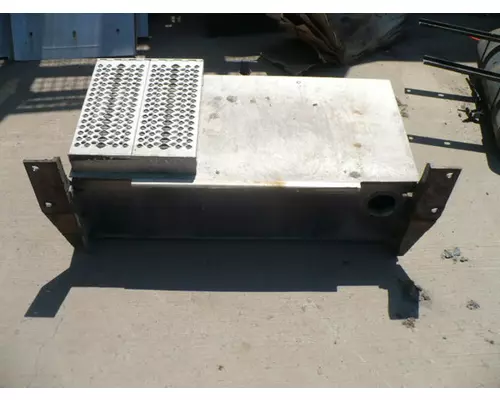 PETERBILT 387 BATTERY BOX