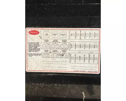 PETERBILT 387 Back Glass