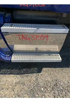 PETERBILT 387 Battery Box/Tray
