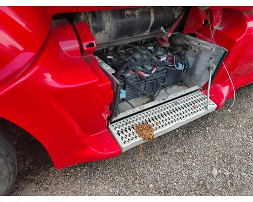 PETERBILT 387 Battery Box