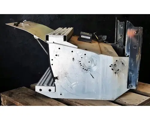 PETERBILT 387 Battery Boxes