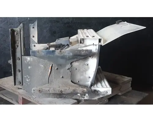 PETERBILT 387 Battery Boxes