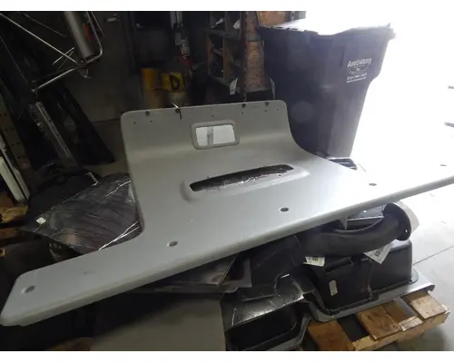 PETERBILT 387 Body Parts, Misc.