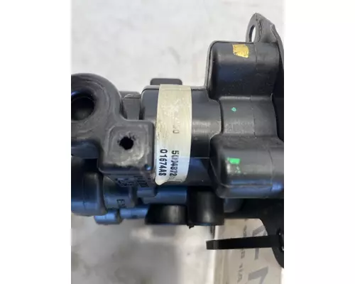 PETERBILT 387 Brake Proportioning Valve