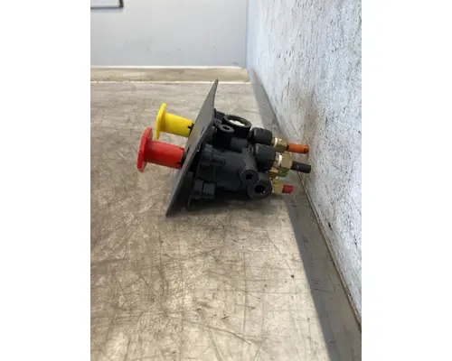 PETERBILT 387 Brake Proportioning Valve