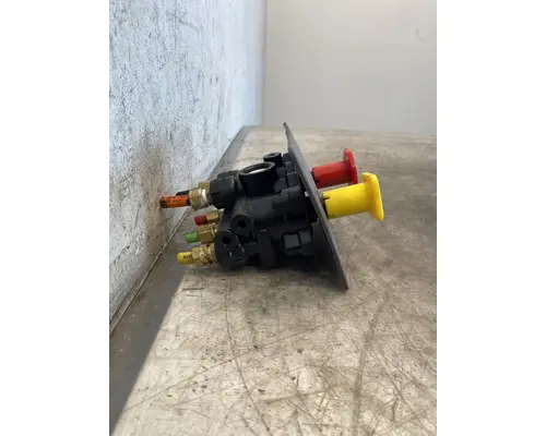 PETERBILT 387 Brake Proportioning Valve