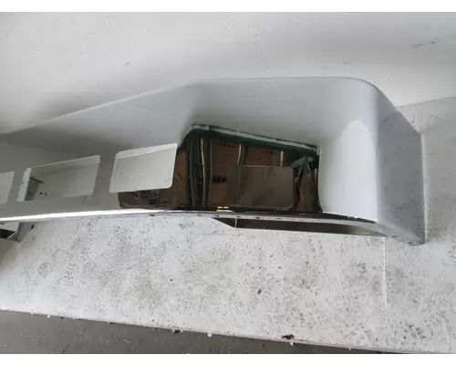 PETERBILT 387 Bumper Assembly, Front