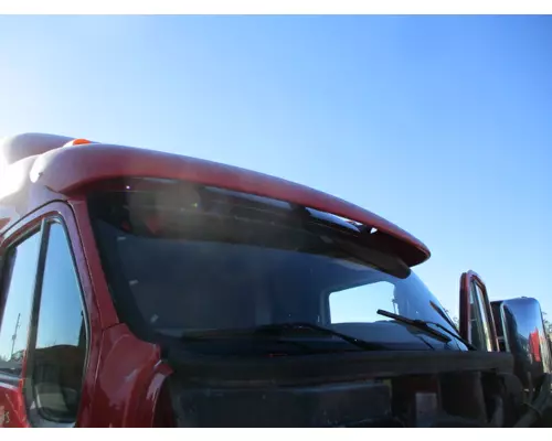 PETERBILT 387 CAB CLIP
