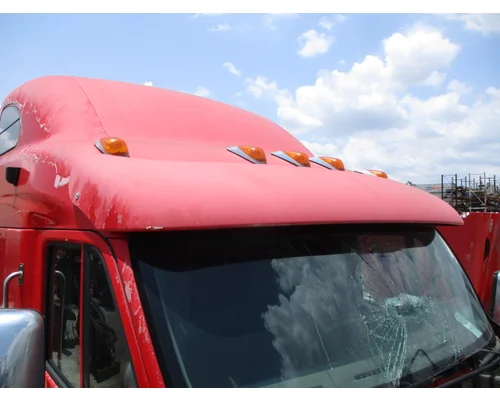 PETERBILT 387 CAB CLIP