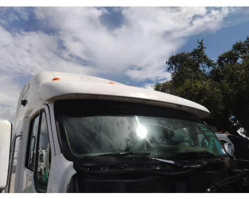 PETERBILT 387 CAB CLIP