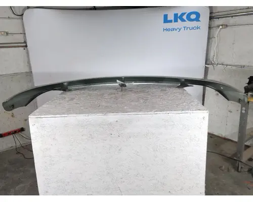 PETERBILT 387 CAB CLIP