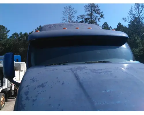 PETERBILT 387 CAB CLIP