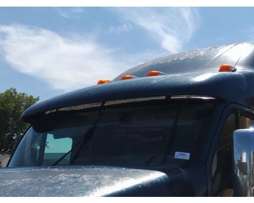 PETERBILT 387 CAB CLIP