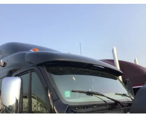 PETERBILT 387 CAB CLIP