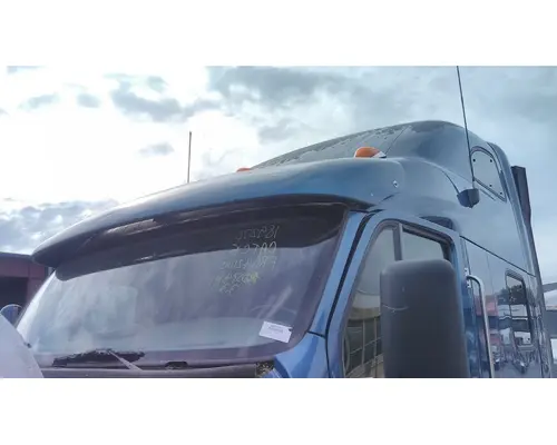 PETERBILT 387 CAB CLIP