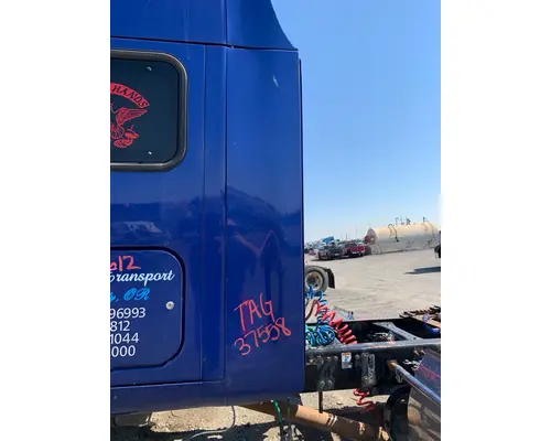 PETERBILT 387 CAB EXTENDER