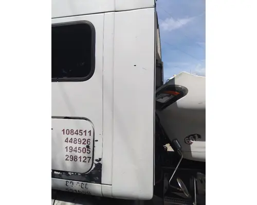 PETERBILT 387 CAB EXTENSION