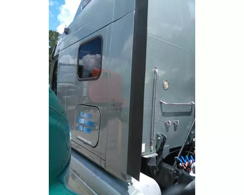 PETERBILT 387 CAB EXTENSION