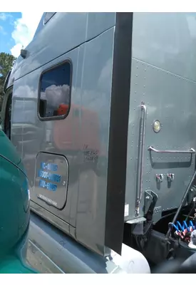 PETERBILT 387 CAB EXTENSION