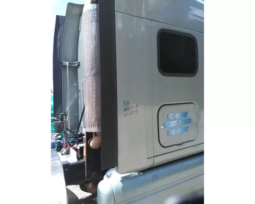 PETERBILT 387 CAB EXTENSION