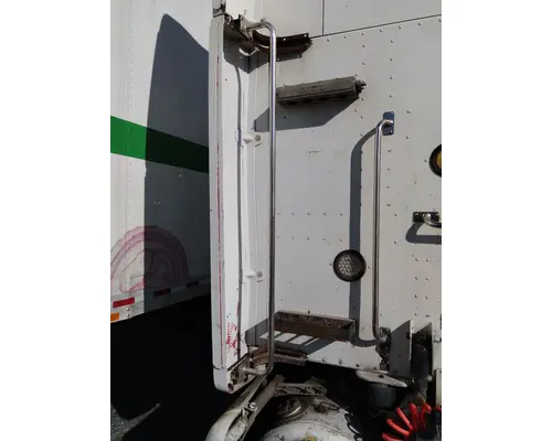 PETERBILT 387 CAB EXTENSION