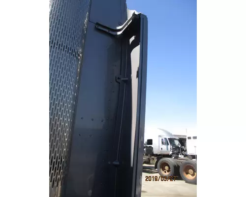 PETERBILT 387 CAB EXTENSION