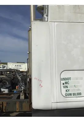 PETERBILT 387 CAB EXTENSION