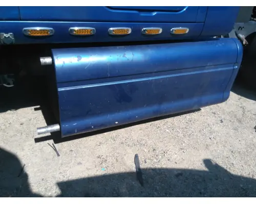 PETERBILT 387 CAB SKIRTSIDE FAIRING