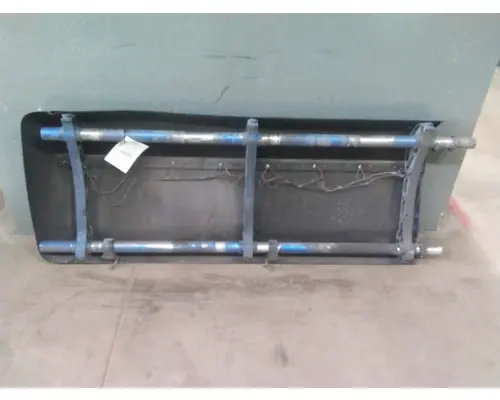 PETERBILT 387 CAB SKIRTSIDE FAIRING