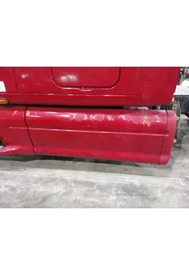 PETERBILT 387 CAB SKIRT/SIDE FAIRING