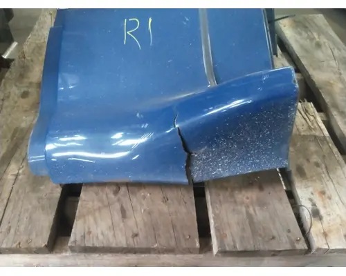 PETERBILT 387 CAB SKIRTSIDE FAIRING