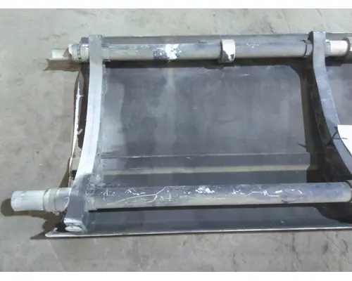 PETERBILT 387 CAB SKIRTSIDE FAIRING