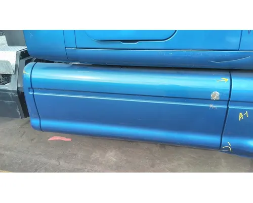 PETERBILT 387 CAB SKIRTSIDE FAIRING