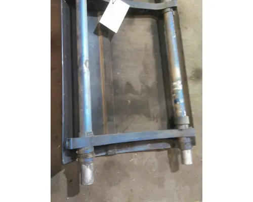 PETERBILT 387 CAB SKIRTSIDE FAIRING