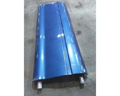 PETERBILT 387 CAB SKIRTSIDE FAIRING