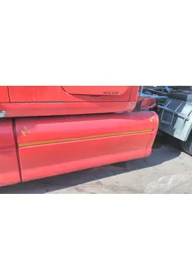 PETERBILT 387 CAB SKIRT/SIDE FAIRING