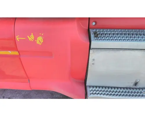 PETERBILT 387 CAB SKIRTSIDE FAIRING