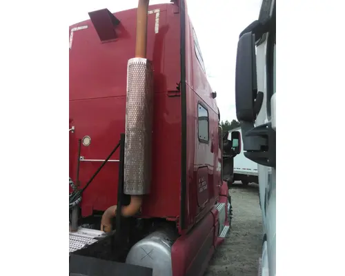 PETERBILT 387 CAB