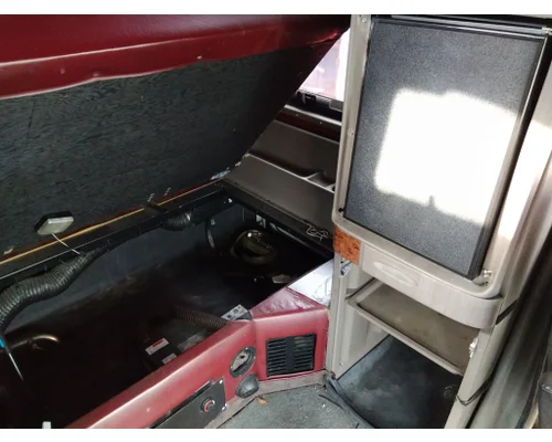 PETERBILT 387 CAB