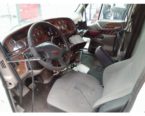 PETERBILT 387 CAB