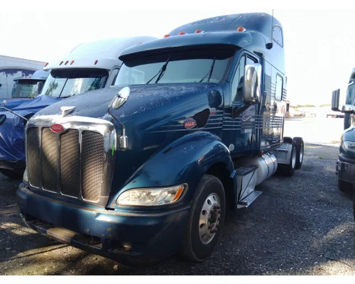 PETERBILT 387 CAB