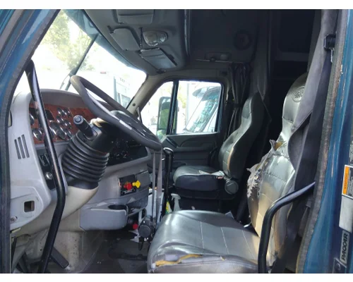 PETERBILT 387 CAB